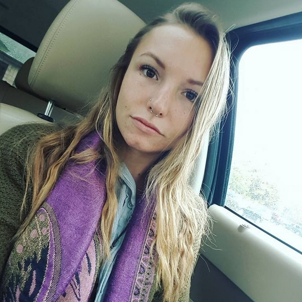 Meet your Posher, Andrea